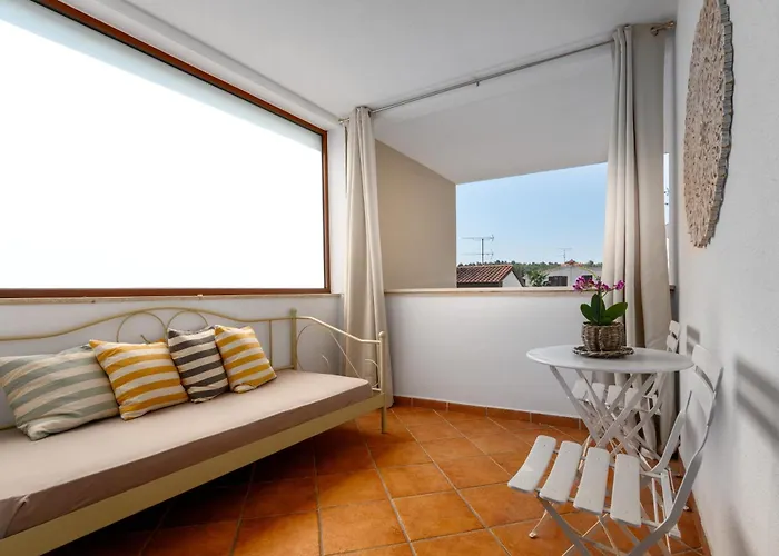 Villa Carla With Garden *