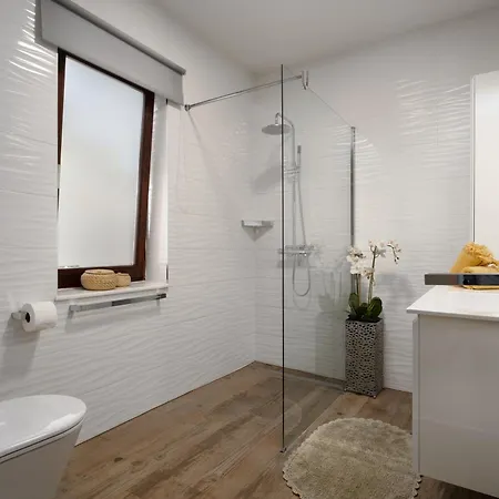 Carla With Garden Villa *