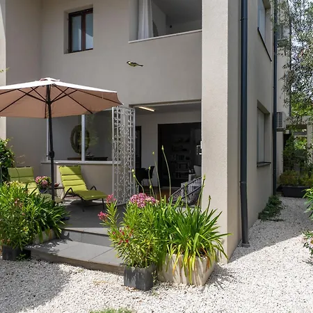 Villa Carla With Garden *