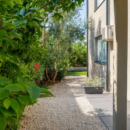 Villa Carla With Garden *