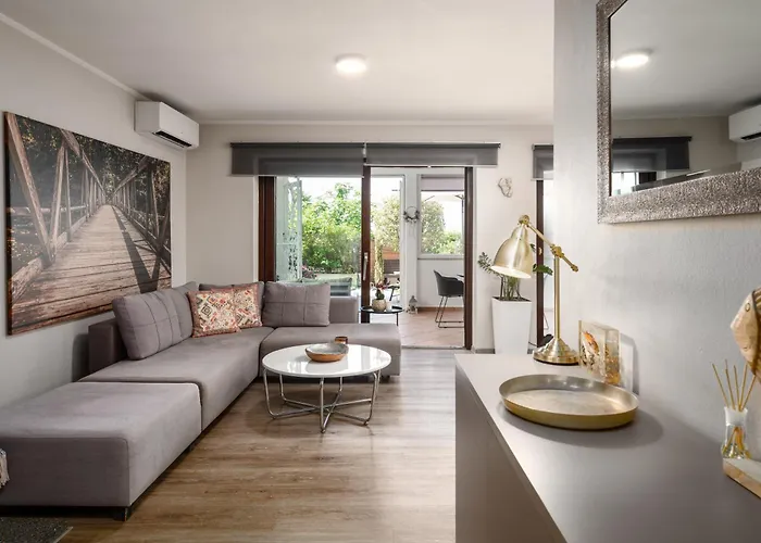 Villa Carla With Garden *