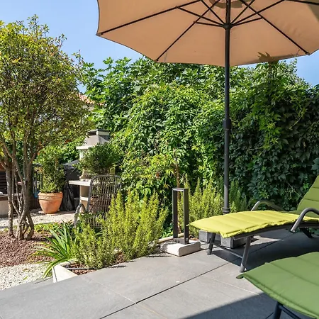 Villa Carla With Garden